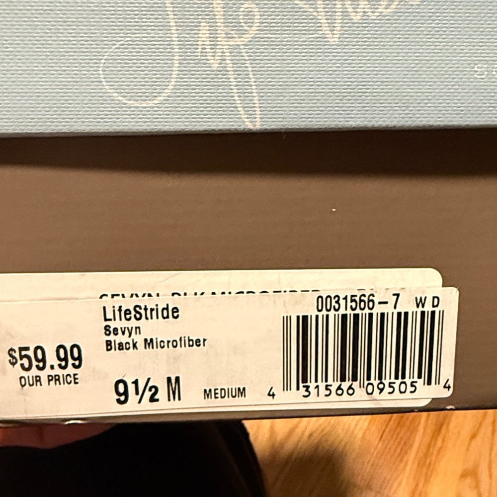 Life Stride Black Microfiber Heels